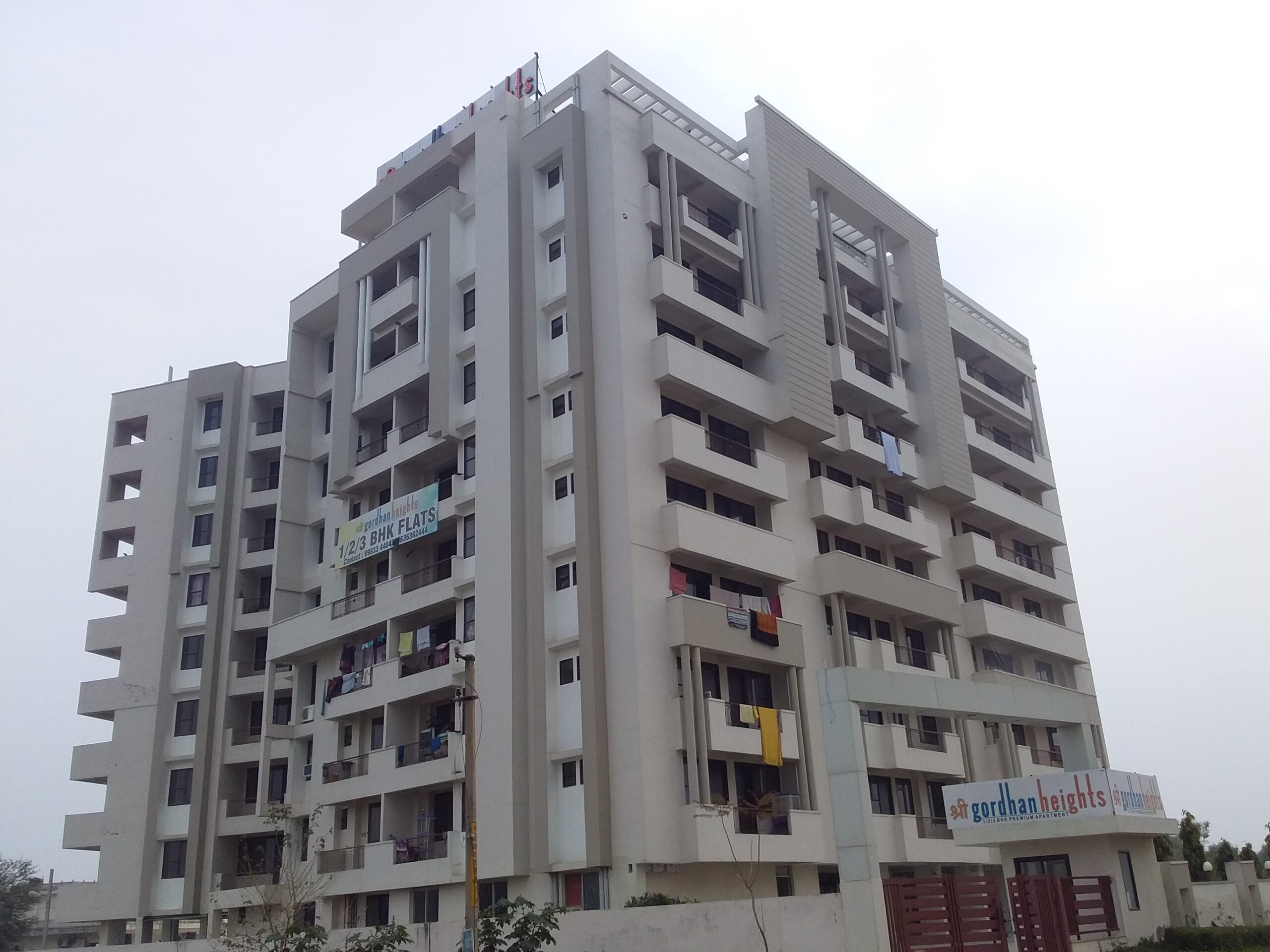 Shri gordhan heights : Housing project by front desk architects