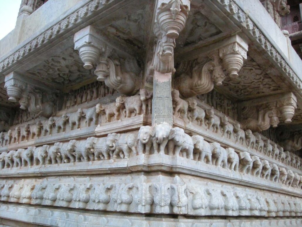 jagatsarwan mandir (Jagat Shiromani Temple) at amber fort