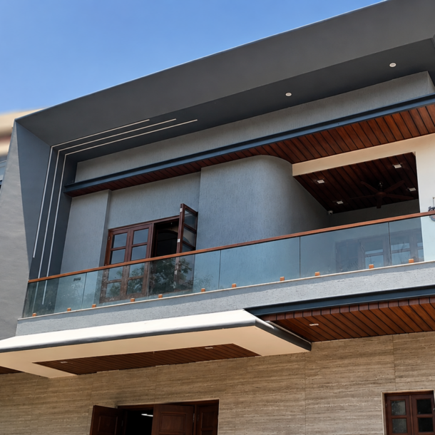 Contemporary Bungalow at C-Scheme, Jaipur by Front Desk Architects